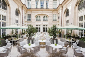 Гостиница Hotel de Crillon  Париж